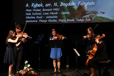 KONCERT ABSOLVENTOV GLASBENE ŠOLE 50 FOTO LJUBO VUKELIČ